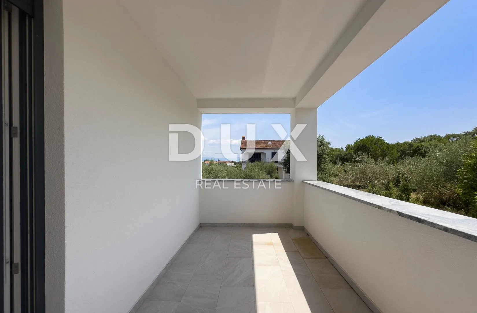 otok krk, rasopasno, obiteljska kuća, 184 m2, novogrdnj, krovna terasa, blizu mora - slika 29