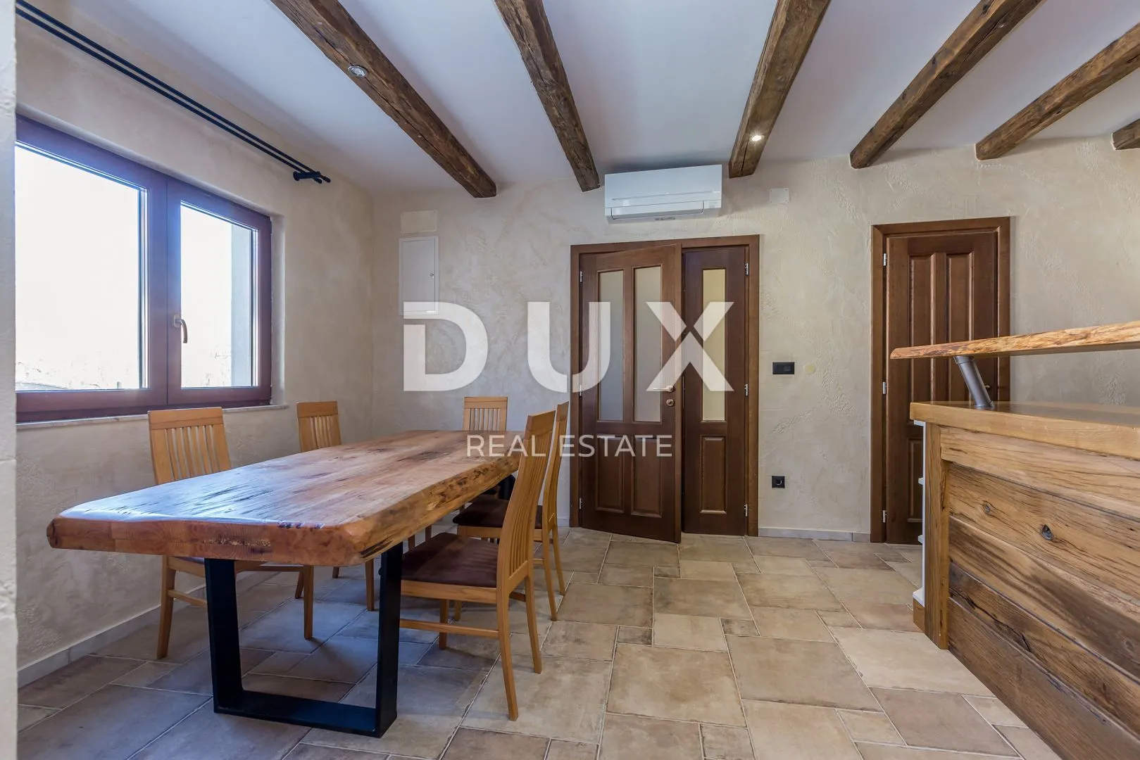 otok krk, soline (okolica) - kamena vila s bazenom - slika 24
