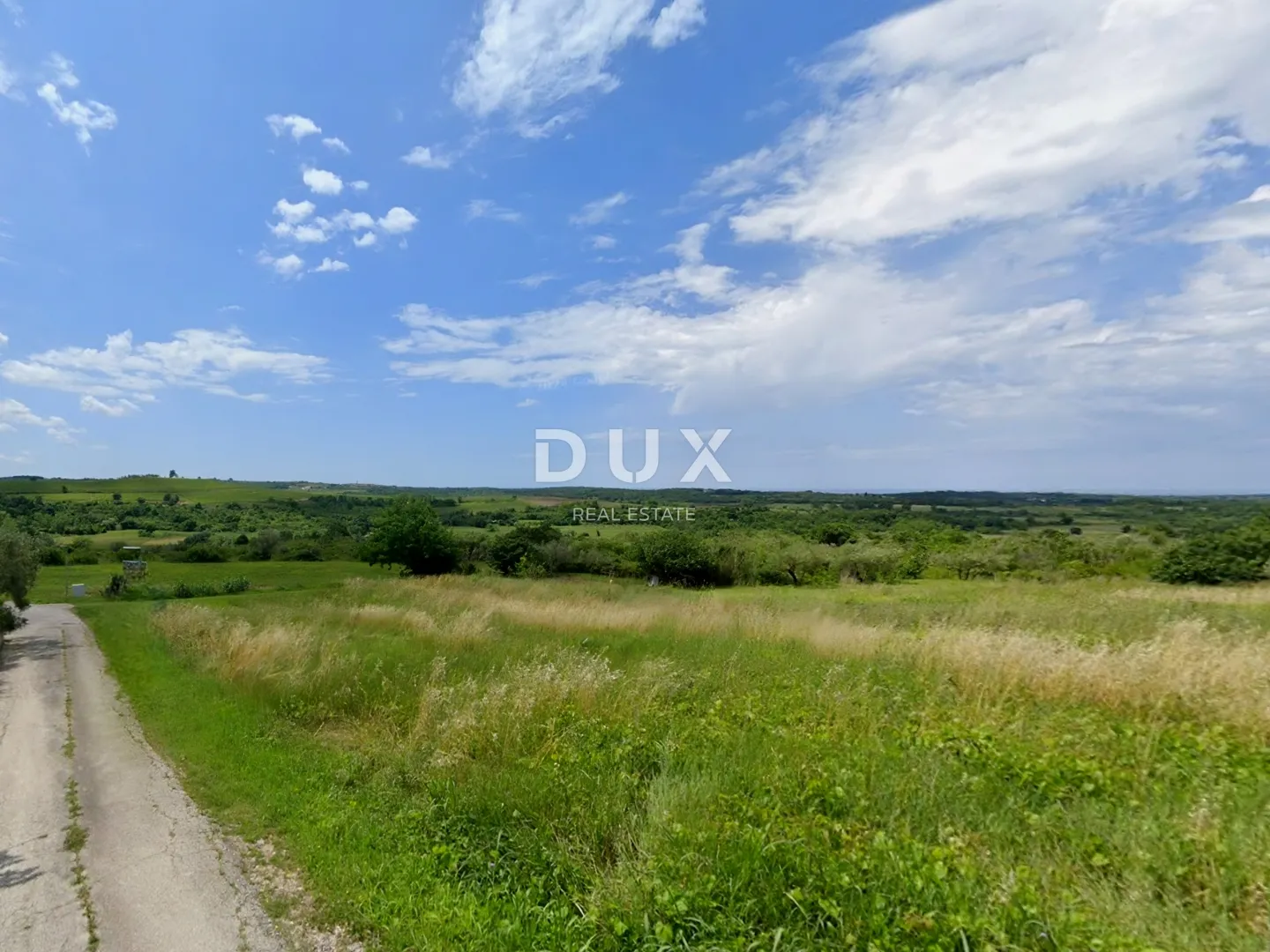 istra, buje - zemljište s građevinskom dozvolom - slika 5