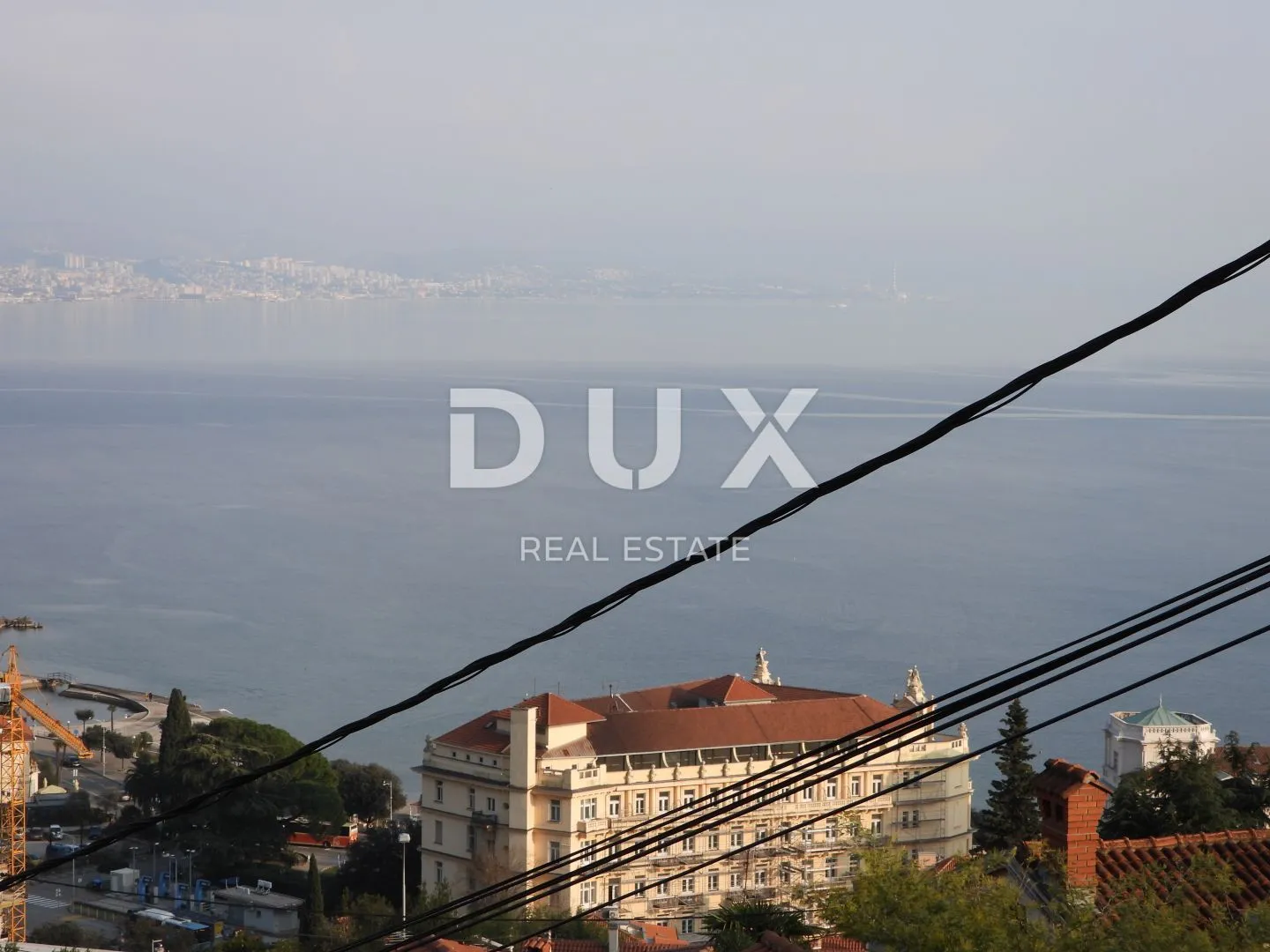 opatija- kuća 203m2 s panoramskim pogledom na more + okoliš - slika 13
