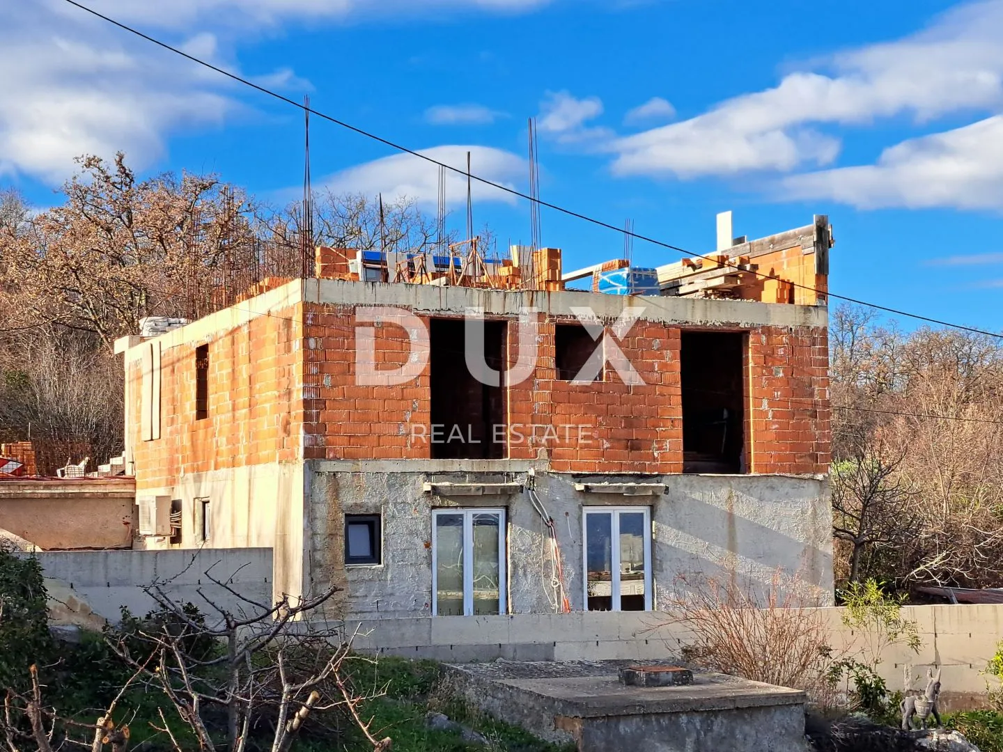 otok krk - rohbau s bazenom i pogledom na more - slika 11