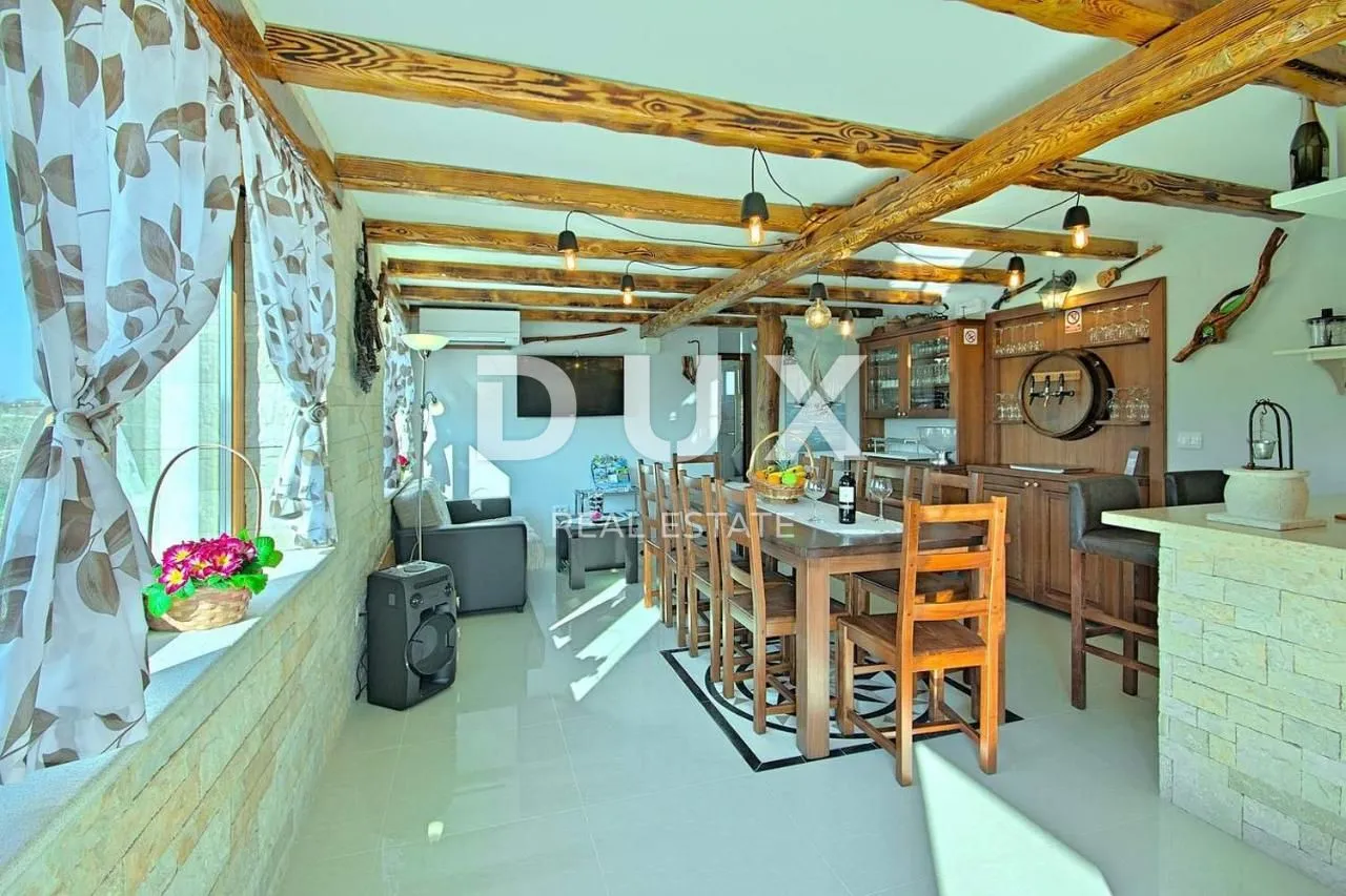 istra, novigrad - lijepa vila s bazenom! - slika 12