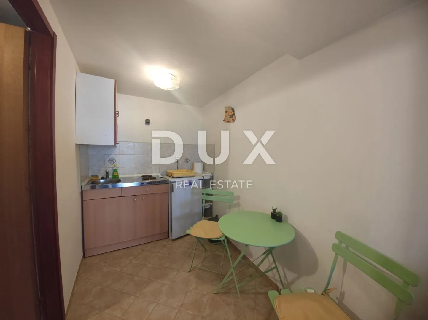 jadranovo - apartmanska kuća s pogledom na more - slika 13