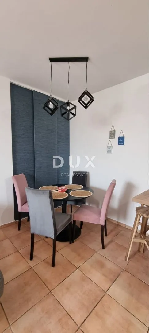 OTOG PAG, MANDRE - 2-sobni apartman na odličnoj lokaciji - Mandre, Kolan