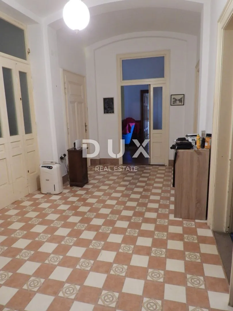 opatija, centar, vila, 484 m2, dva stana, 2. red do mora - slika 44