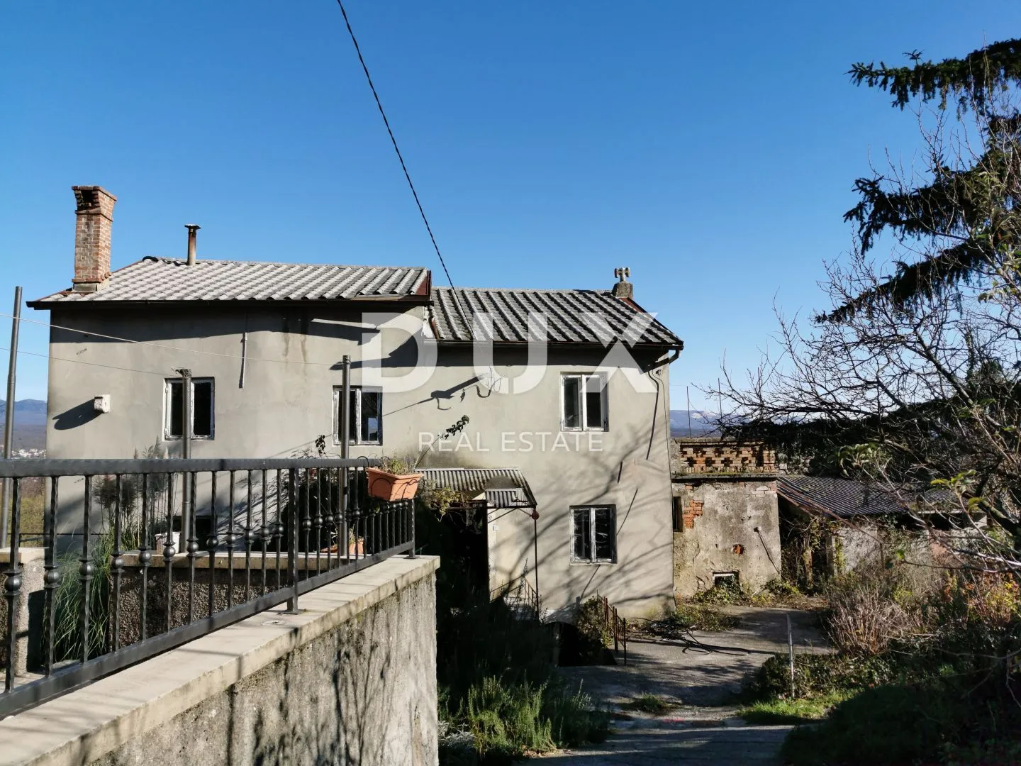 kastav, centar - kuća 246 m2 u starom gradu + okućnica 400m2 - slika 13