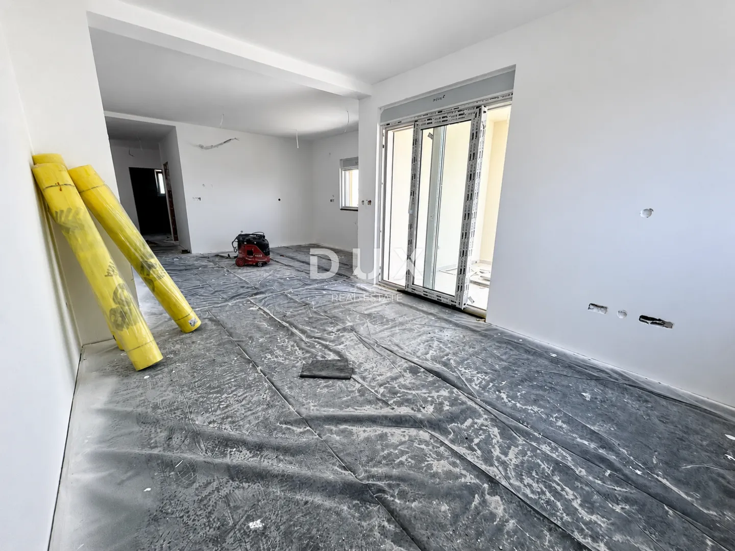 šibenik, vodice – stan s pogledom na more na mirnoj lokaciji, spremište - slika 5
