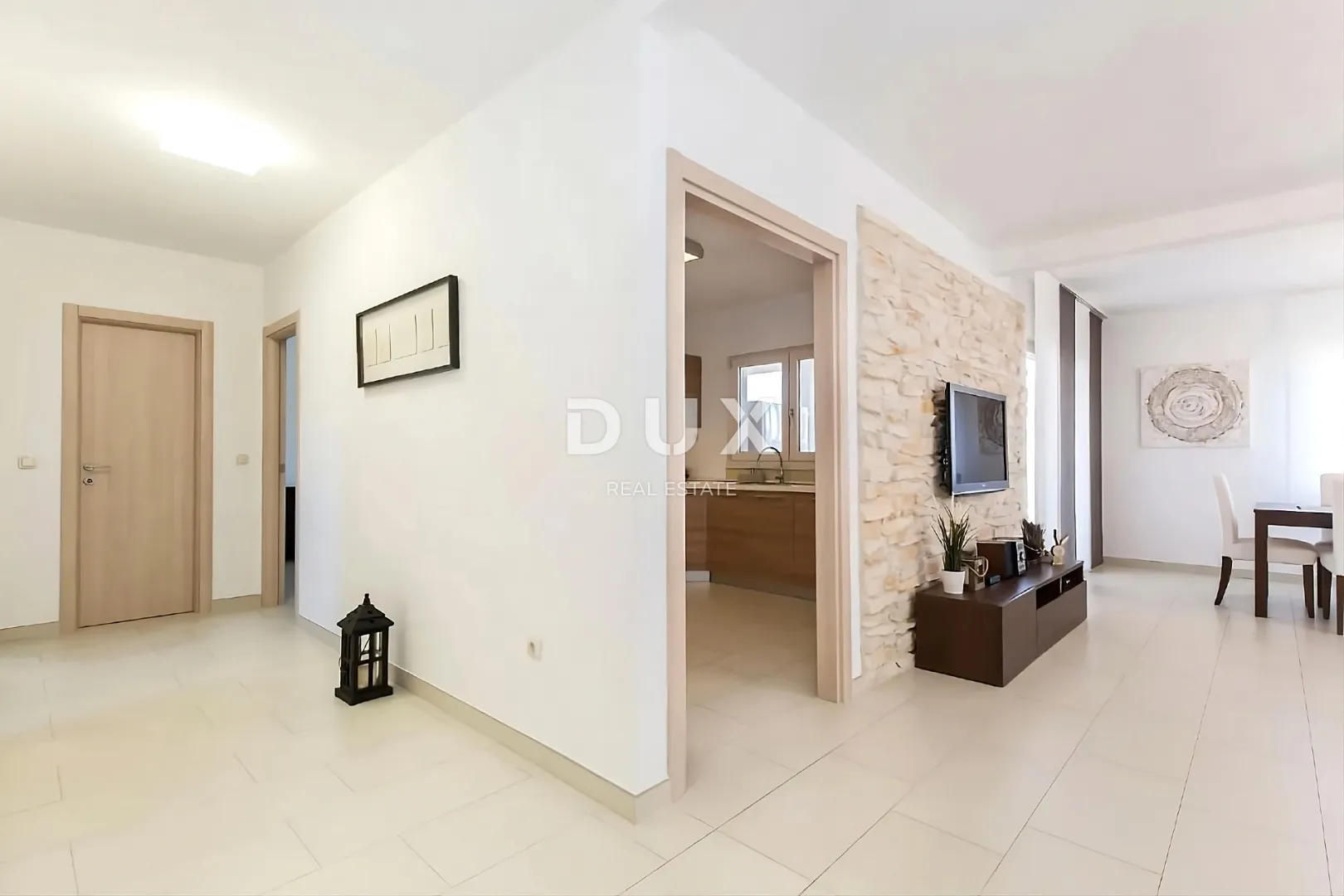 istra, labin - kuća u predgrađu - slika 12