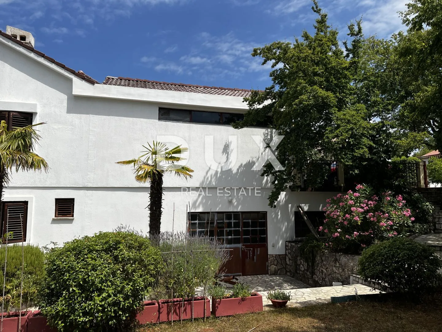 otok krk, njivice - samostojeća kuća sa velikom okućnicom - slika 48