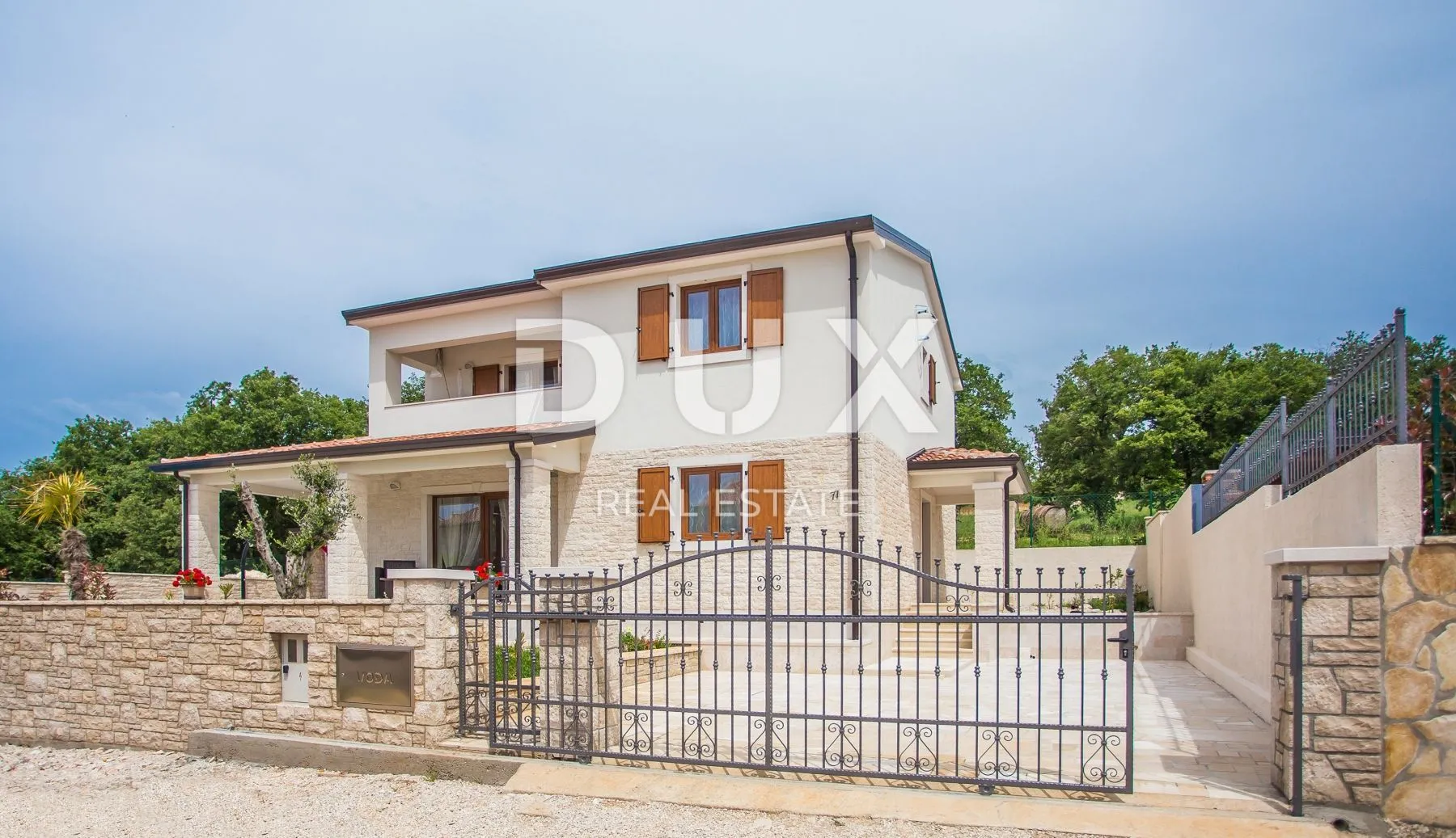istra, poreč - kuća s bazenom nedaleko poreča - slika 12