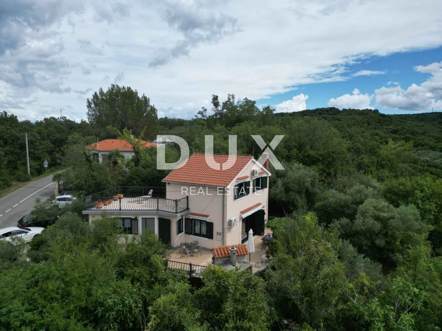 krk, dobrinj - samostojeća kuća 135m2 s pogledom na more + okoliš 150m2 - slika 2