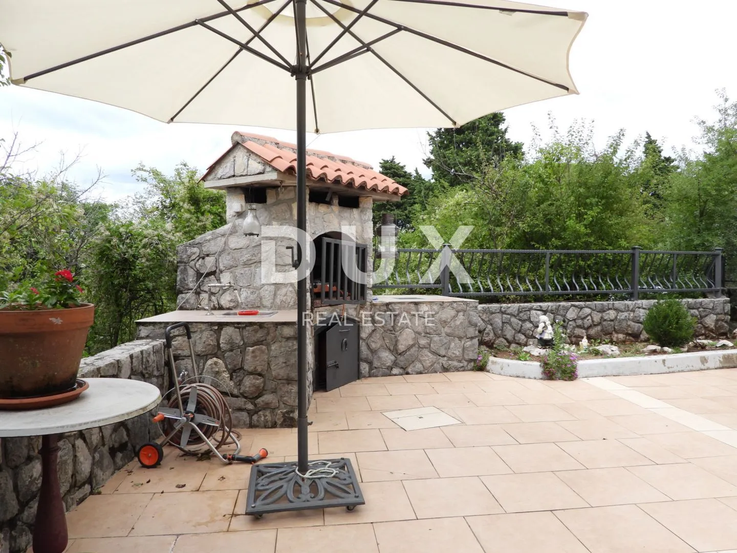 krk, dobrinj - samostojeća kuća 135m2 s pogledom na more + okoliš 150m2 - slika 55
