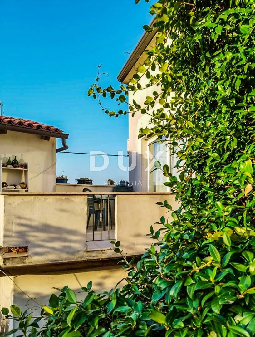istra, brtonigla- dvoetažni stan u centru s pogledom na more - slika 2
