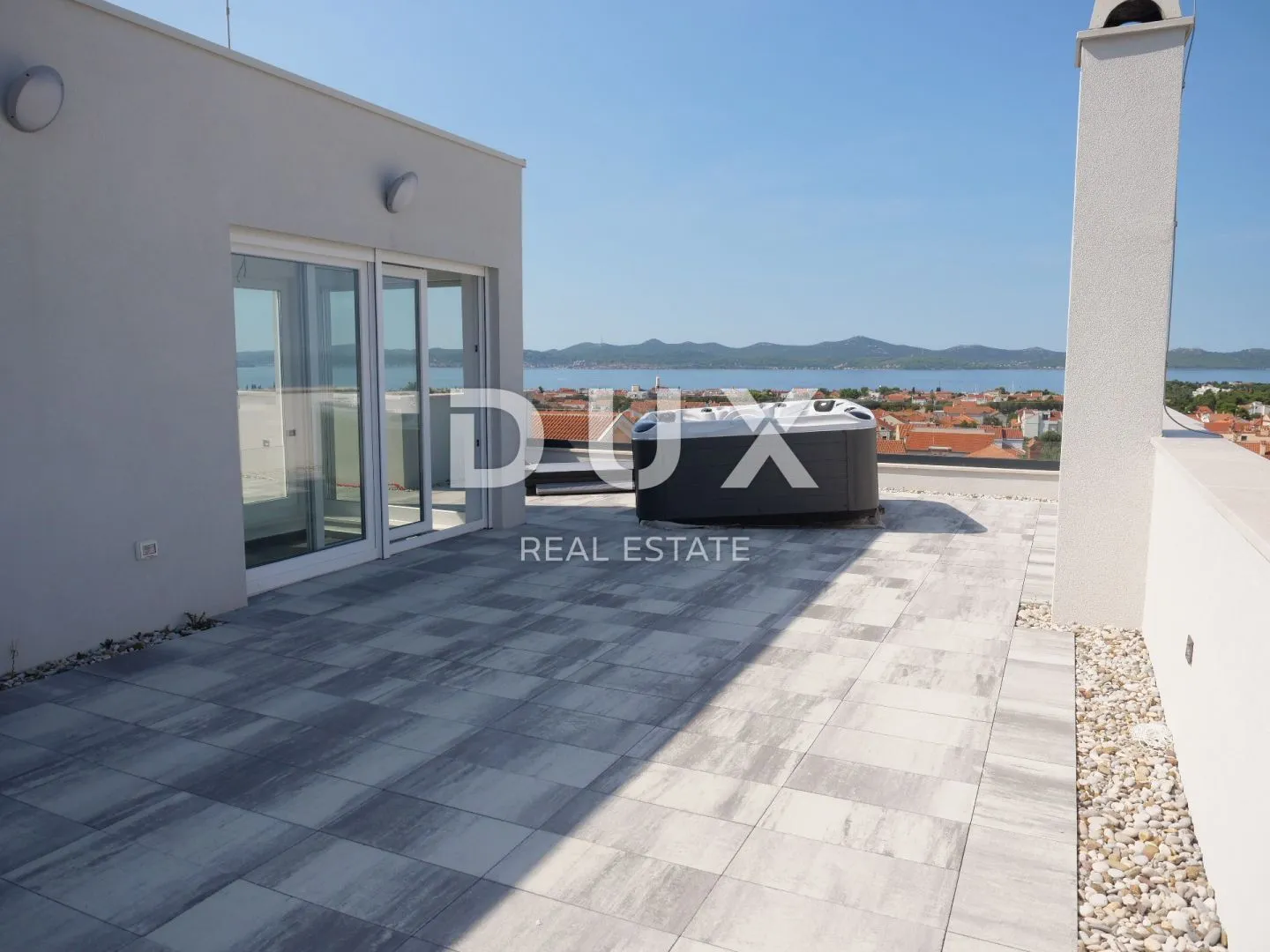 zadar, mocire - penthouse na traženoj lokaciji - slika 8