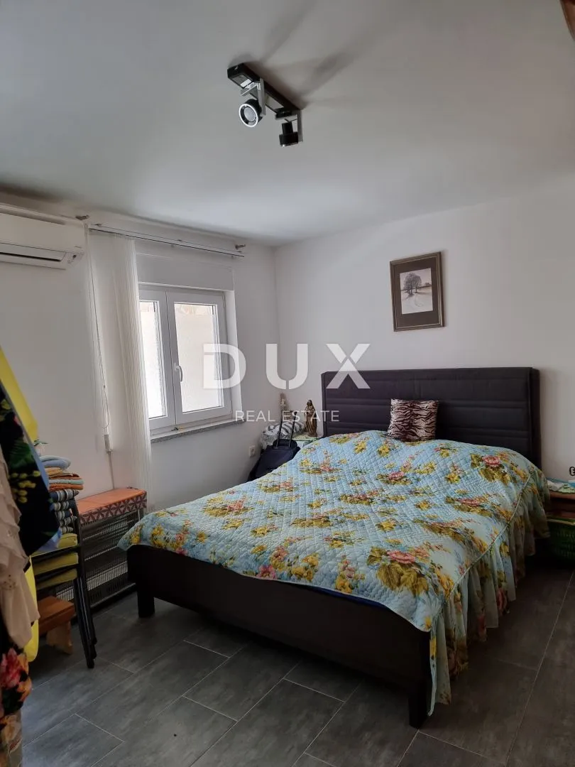 novi vinodolski - kuća u centru, 150m od mora - slika 4