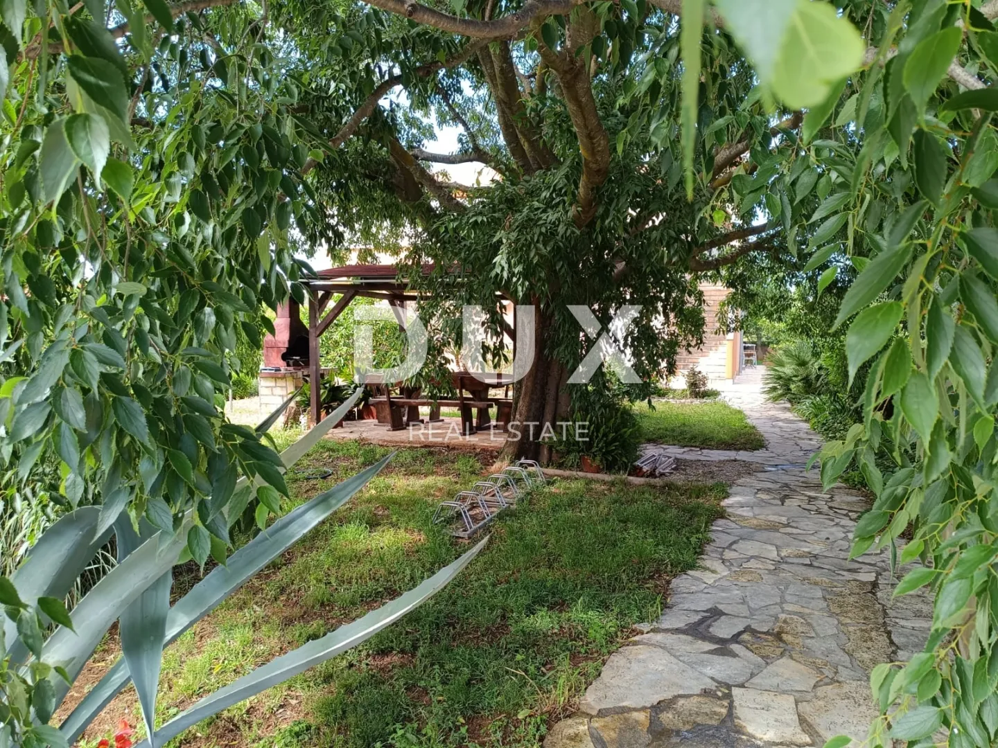 biograd na moru - ekskluzivna prilika – kuća s 4 apartmana i prostranim stanom – centar! - slika 48
