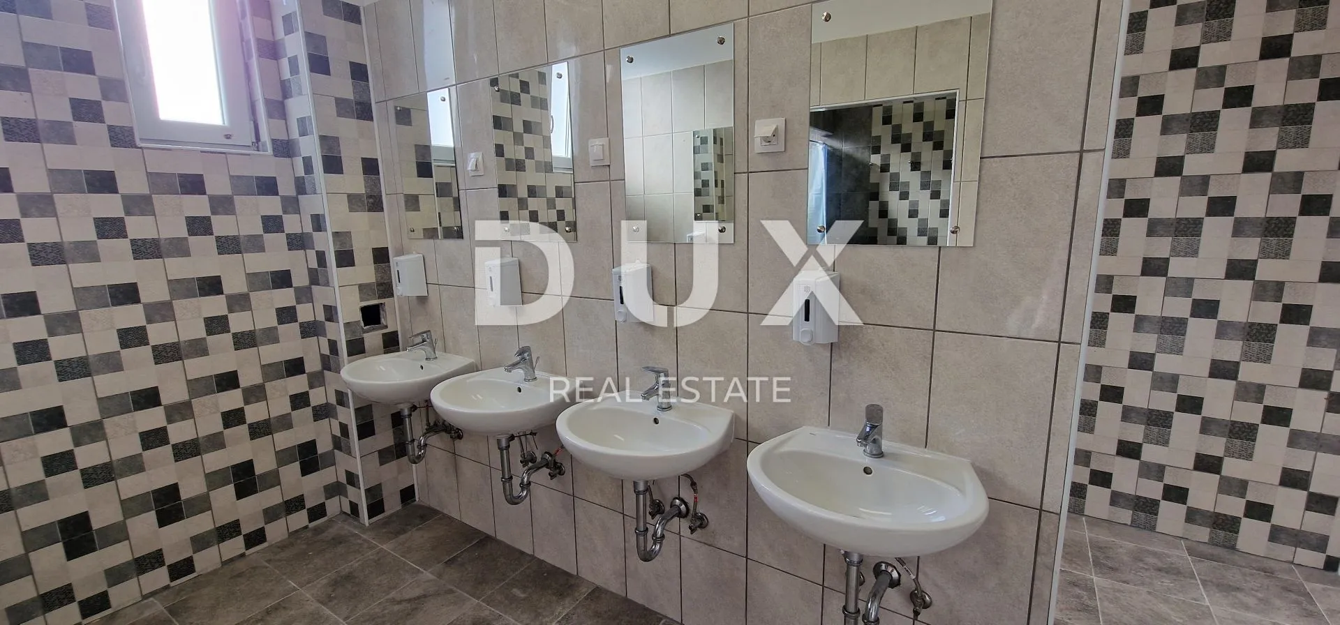 istra, pićan - motel sa 70 ležaja površine 1025 m2 - slika 60