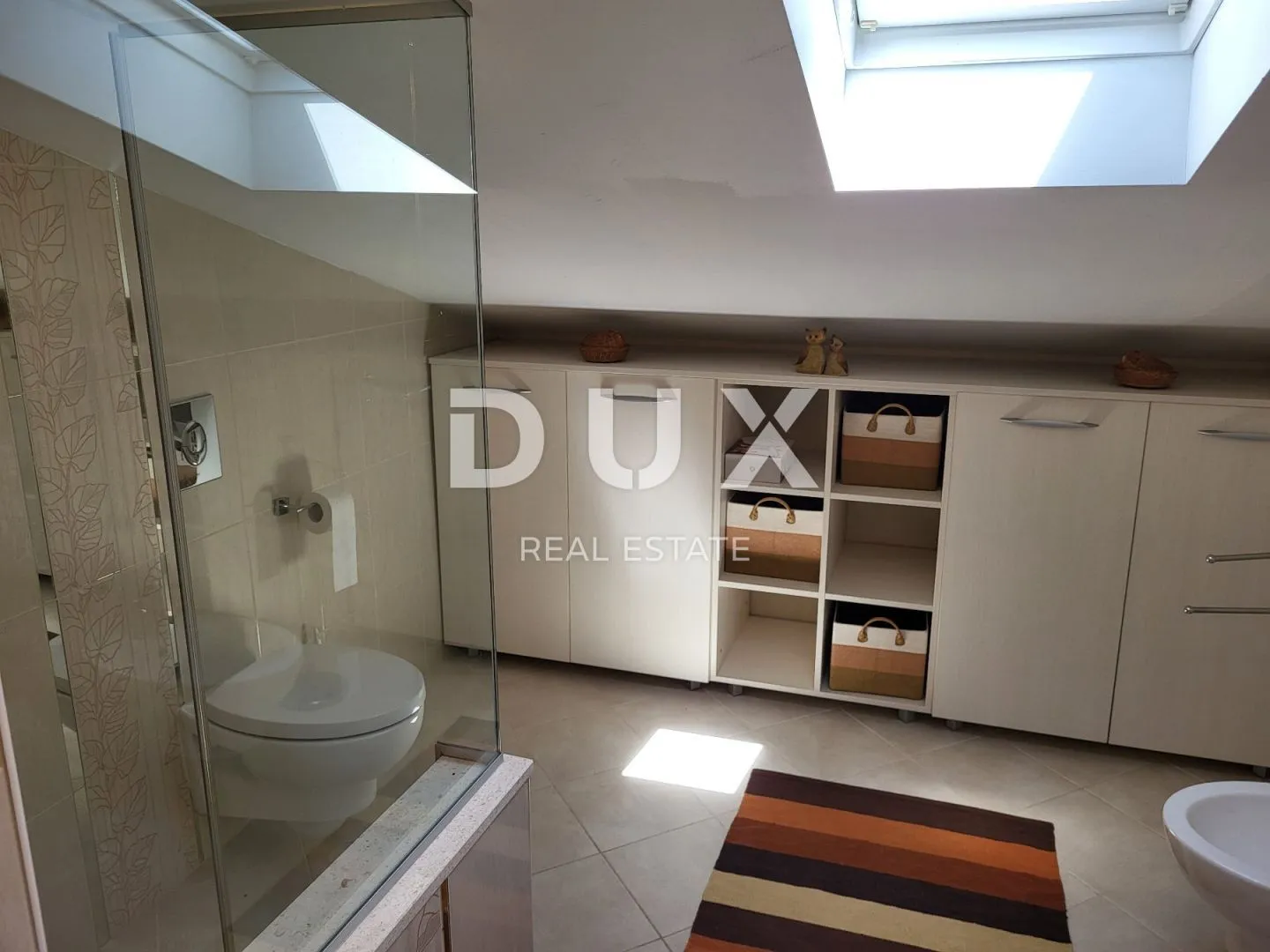 zadar, pakoštane - dvoetažni apartman s predivnim pogledom - slika 17