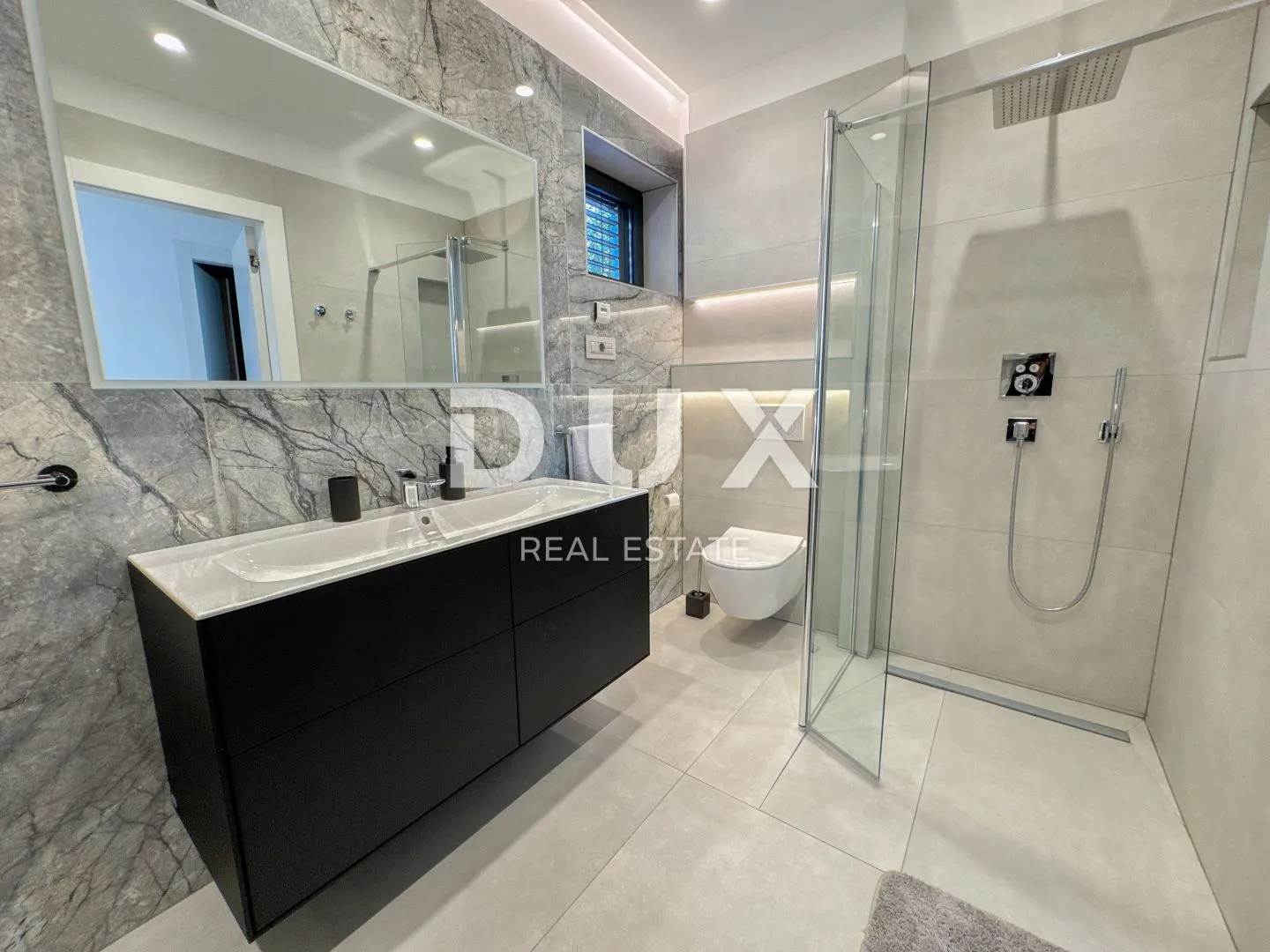 opatija, centar, četverosoban stan, 158 m2, s privatnim bazenom - slika 19
