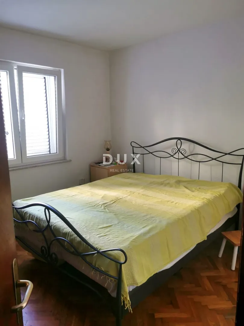 mali lošinj- etaža kuće sa tri stana - slika 31