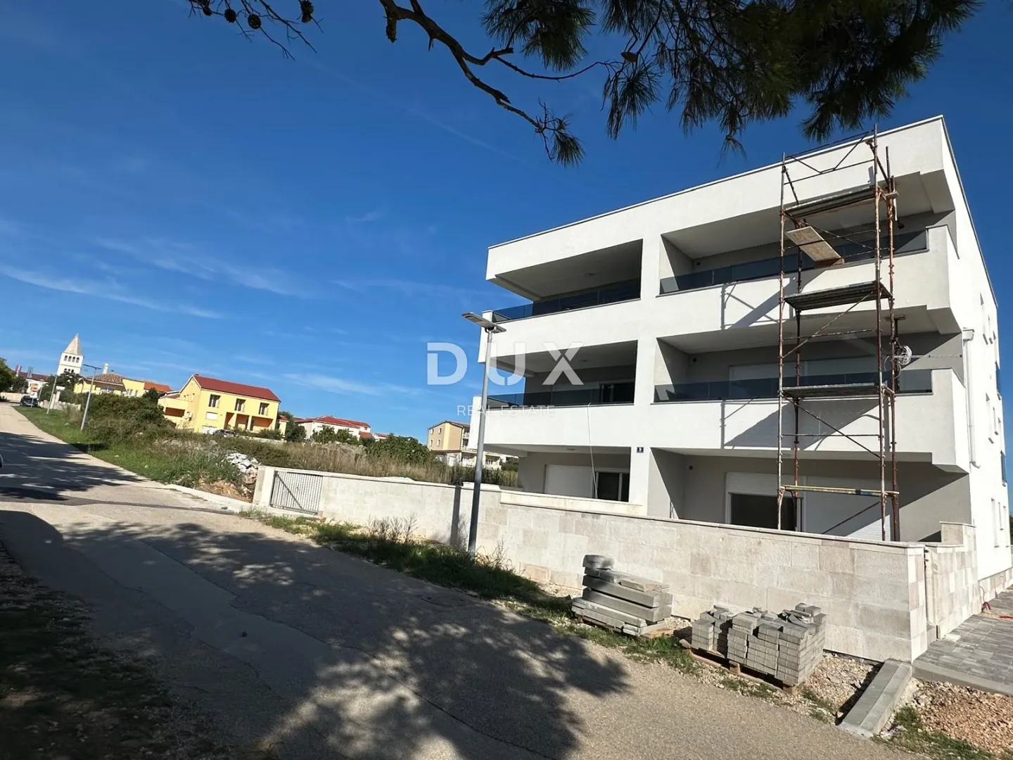 otok pag, povljana, 2s+db stan u vrhunskoj novogradnji - slika 10