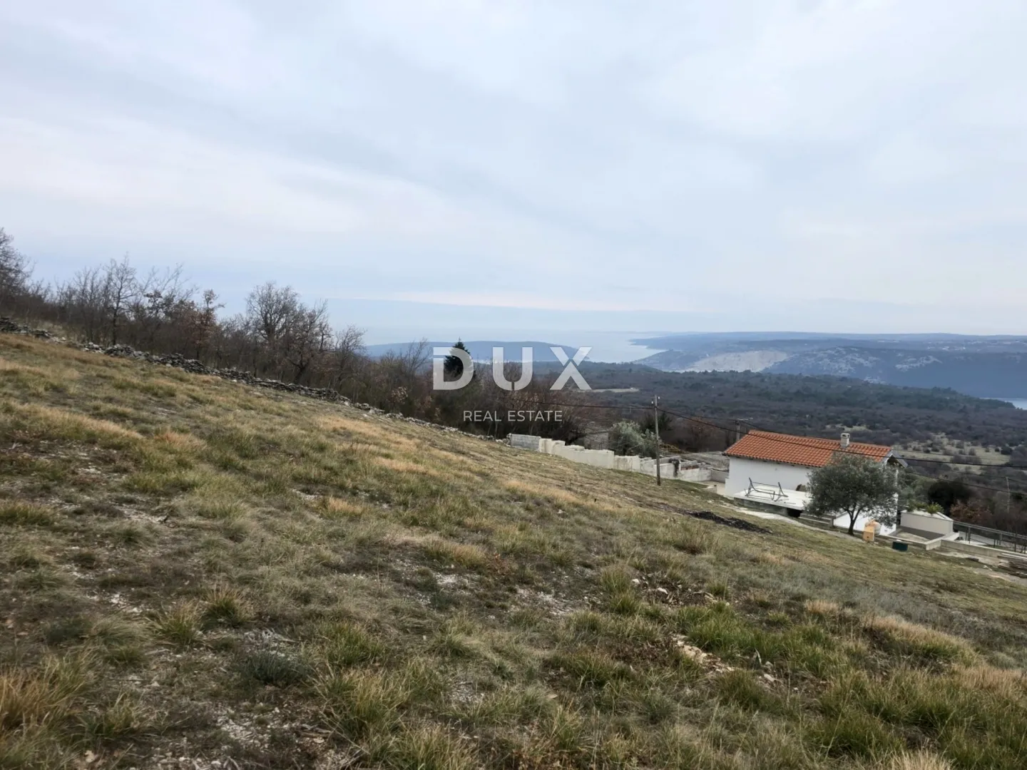 istra, rabac - zemljište s pogledom na more i građevinskom dozvolom - slika 2