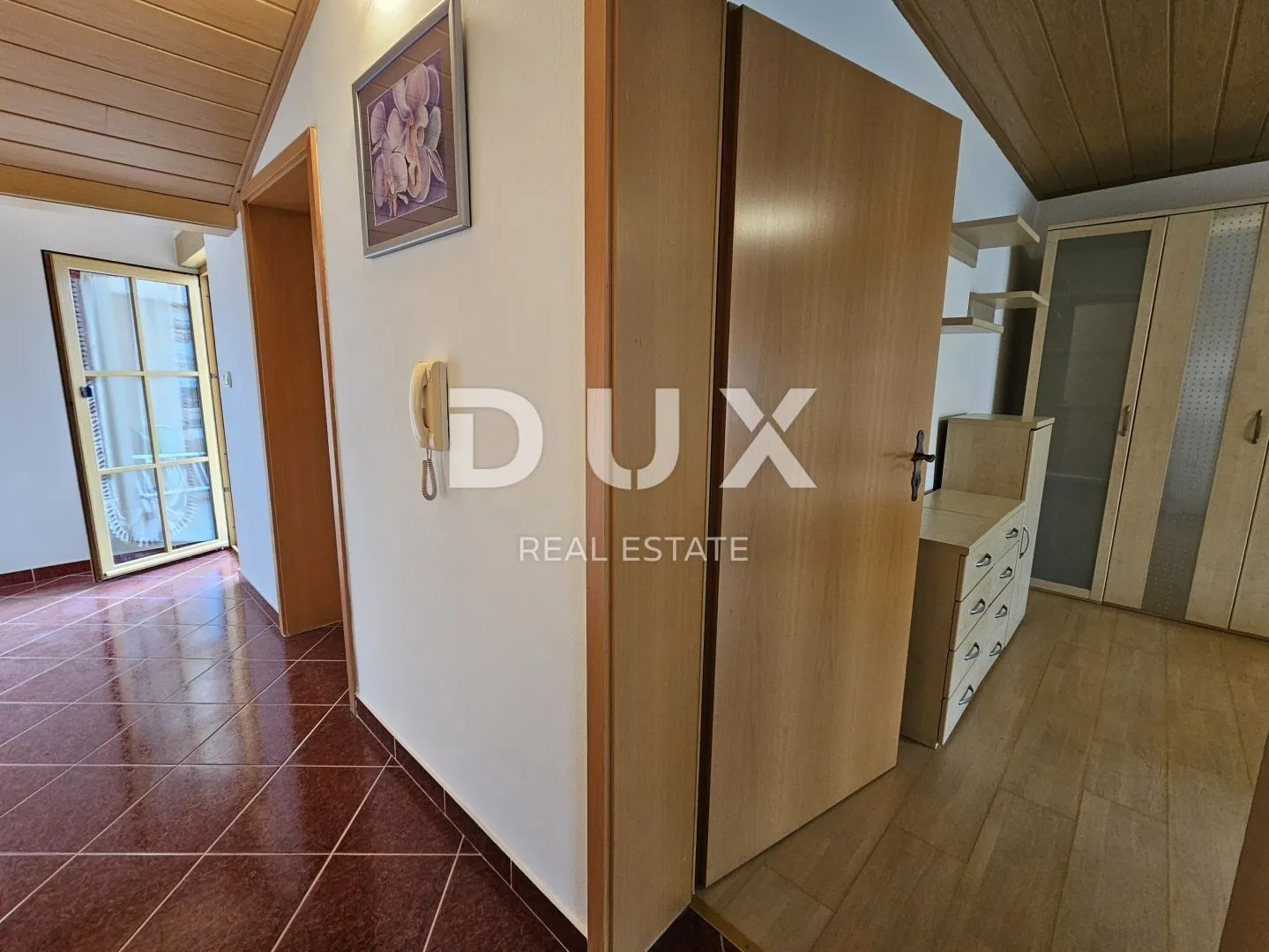istra, pula - kvalitetna obiteljska apartmanska kuća na atraktivnoj lokaciji - slika 131