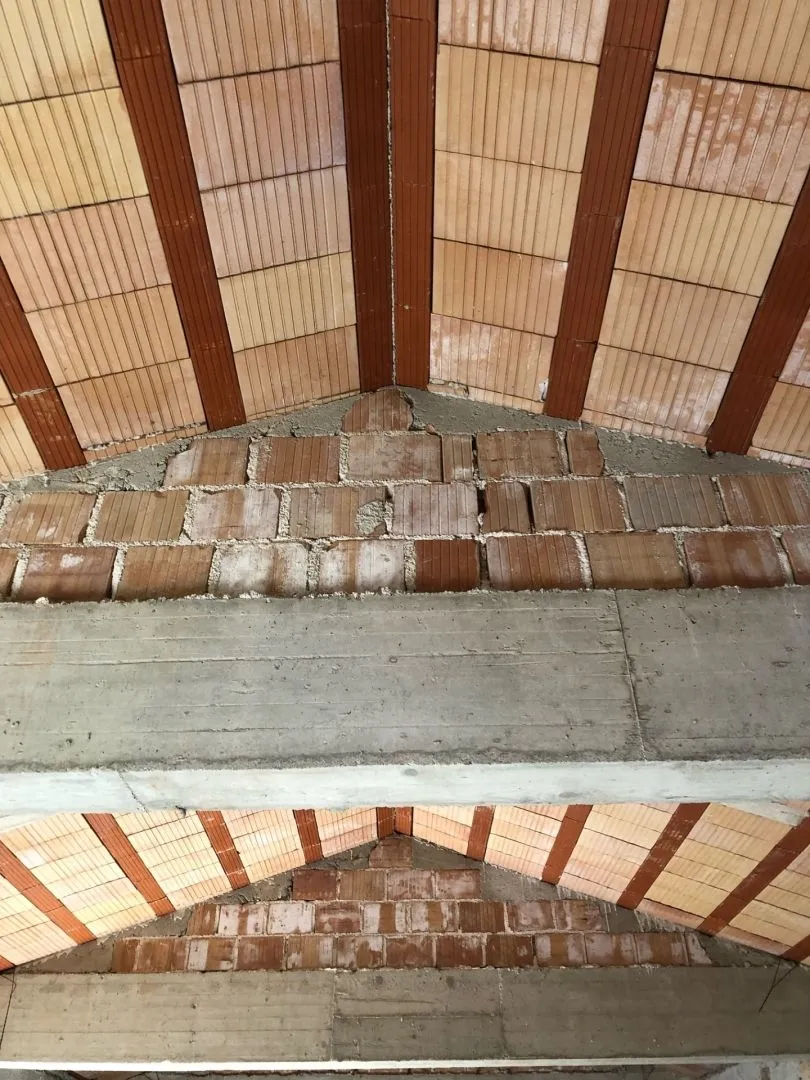 istra, pićan - prostrano imanje sa starinom za adaptaciju - slika 8