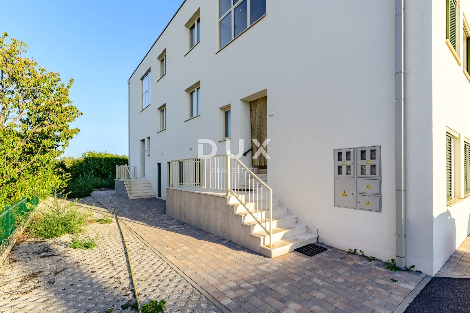 istra, poreč - trosobni stan na prvome katu blizu mora - slika 28