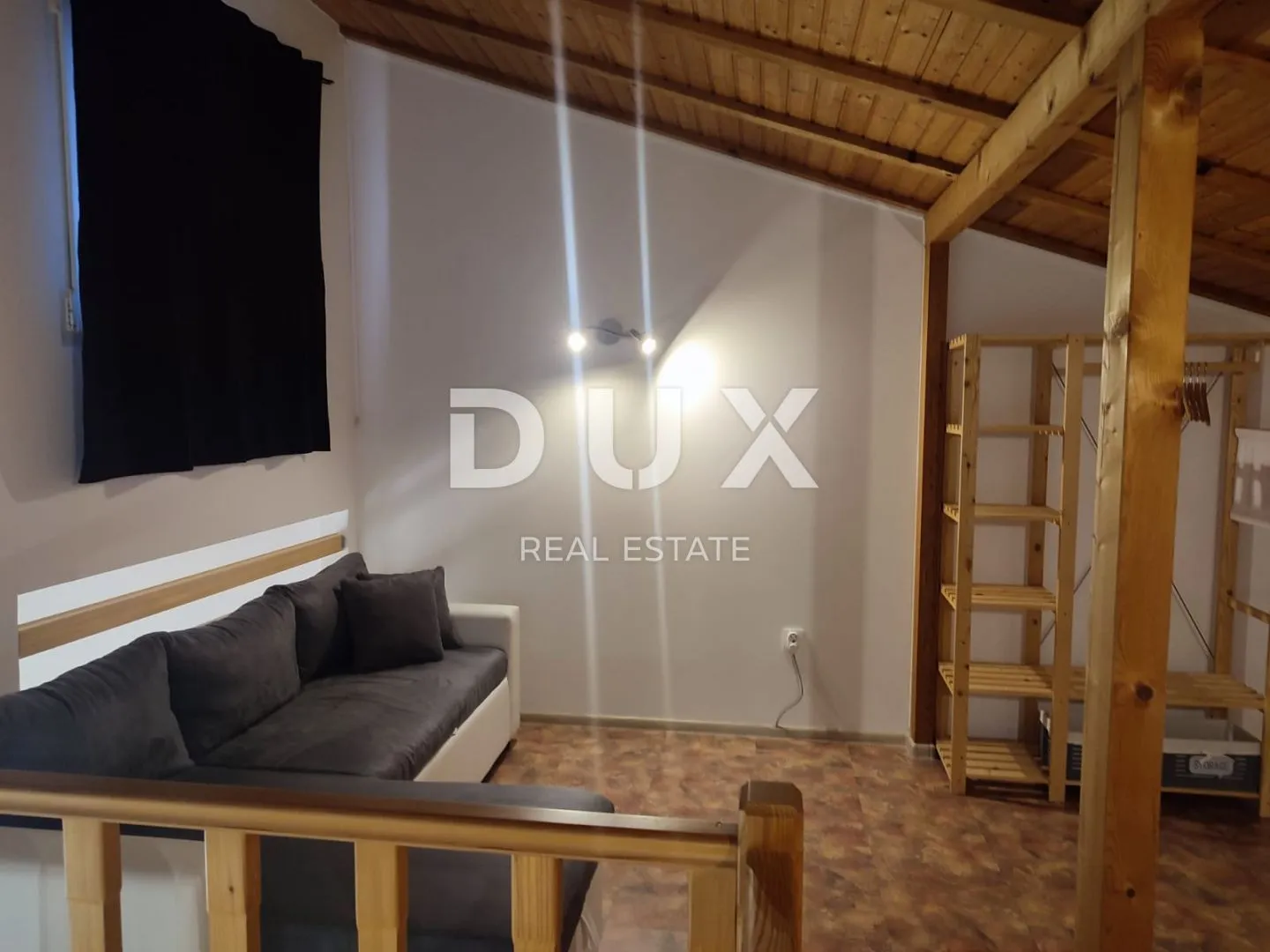istra, pomer zanimljiva kuća s četiri apartmana! - slika 39