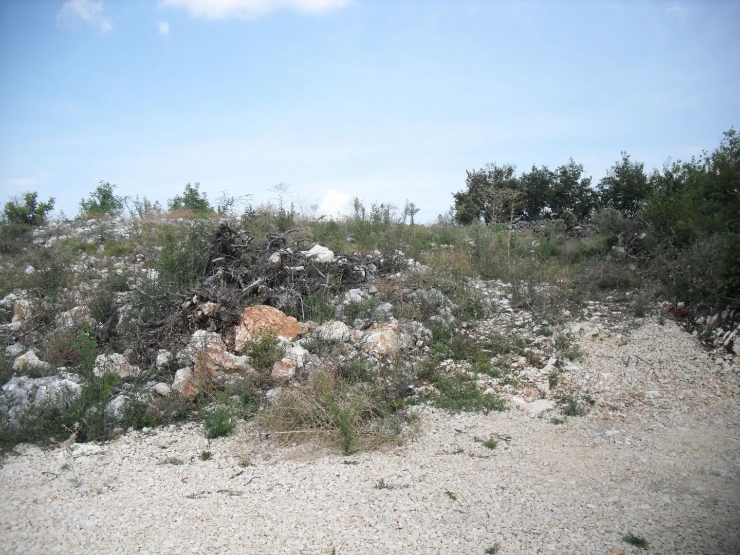 otok krk, linardići - građevinski teren 1318 m2 - slika 4