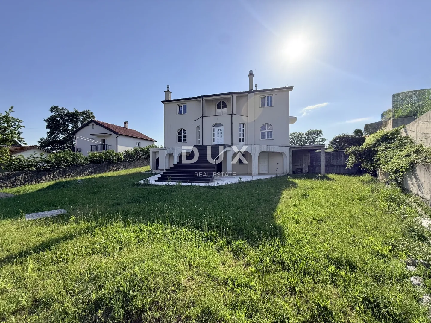 kastav, brnčići – luksuzna villa američkog stila na privatnoj parceli od 2000m2 - slika 44