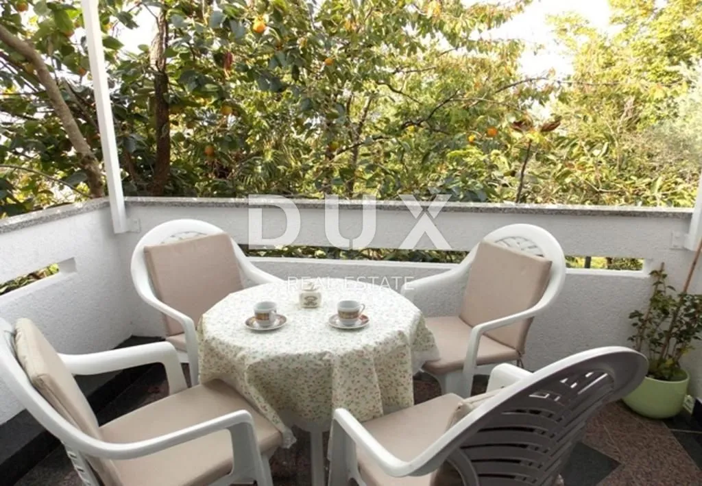 otok krk, malinska - dvojna kuća sa 7 apartmana - slika 11