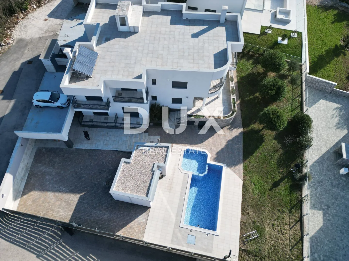 crikvenica - prostrana vila s panoramskim pogledom na more! - slika 6