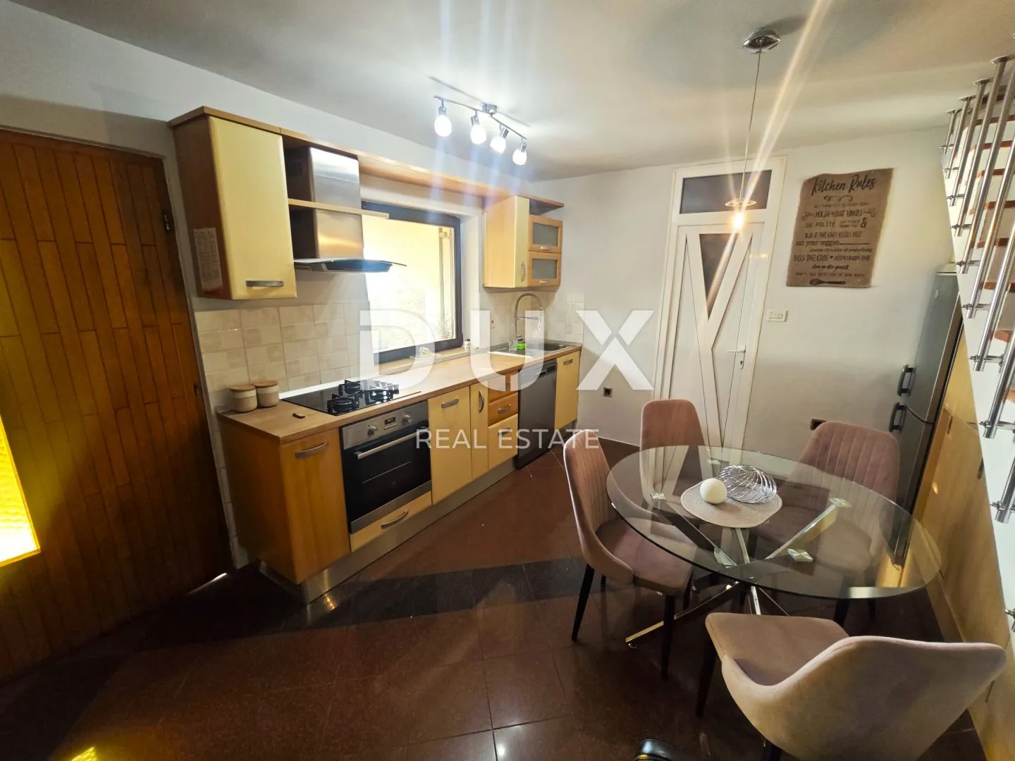 kvarner, crikvenica, samostojeća kuća, dva apartmana, panoramski pogled - slika 9