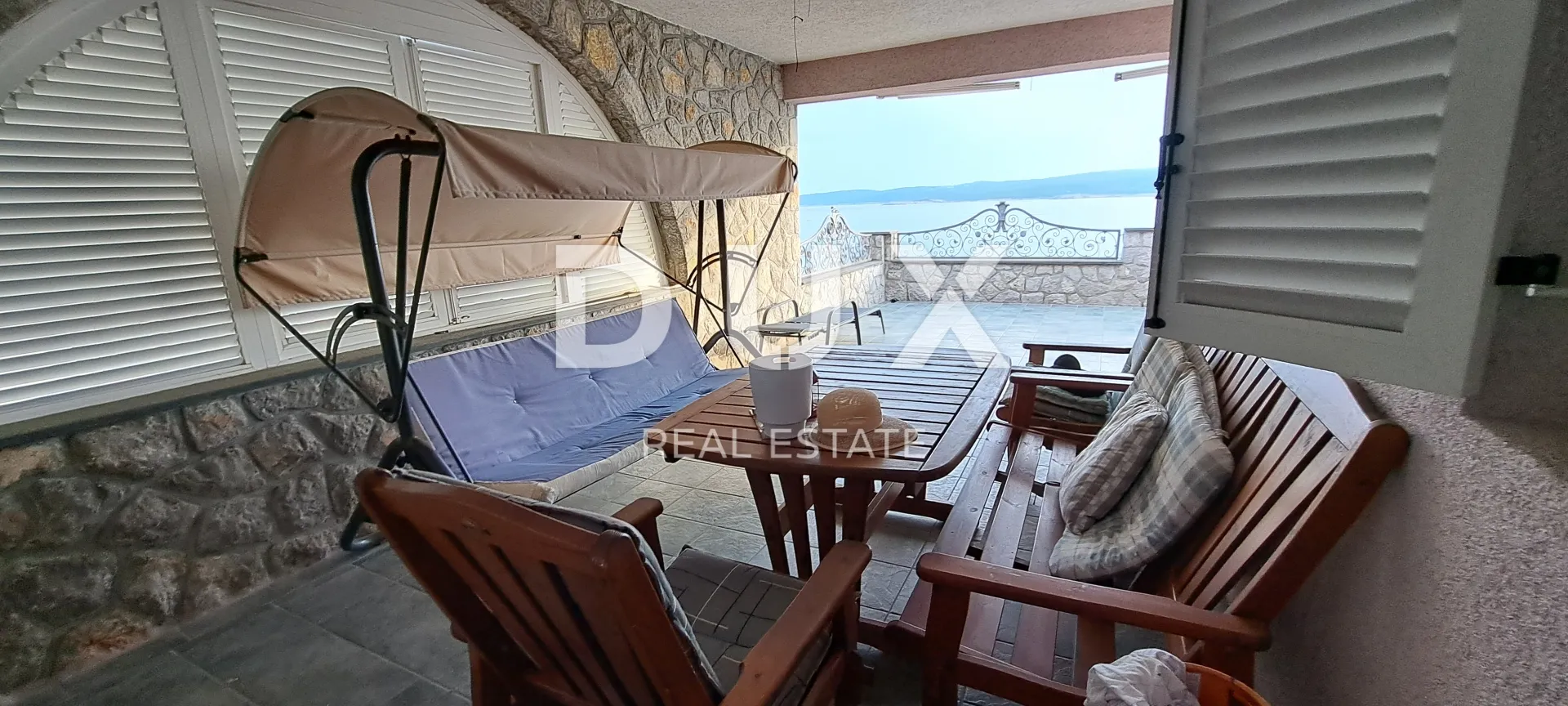 crikvenica - samostojeća kuća sa 4 stana, udaljena samo 100 m od mora - slika 9