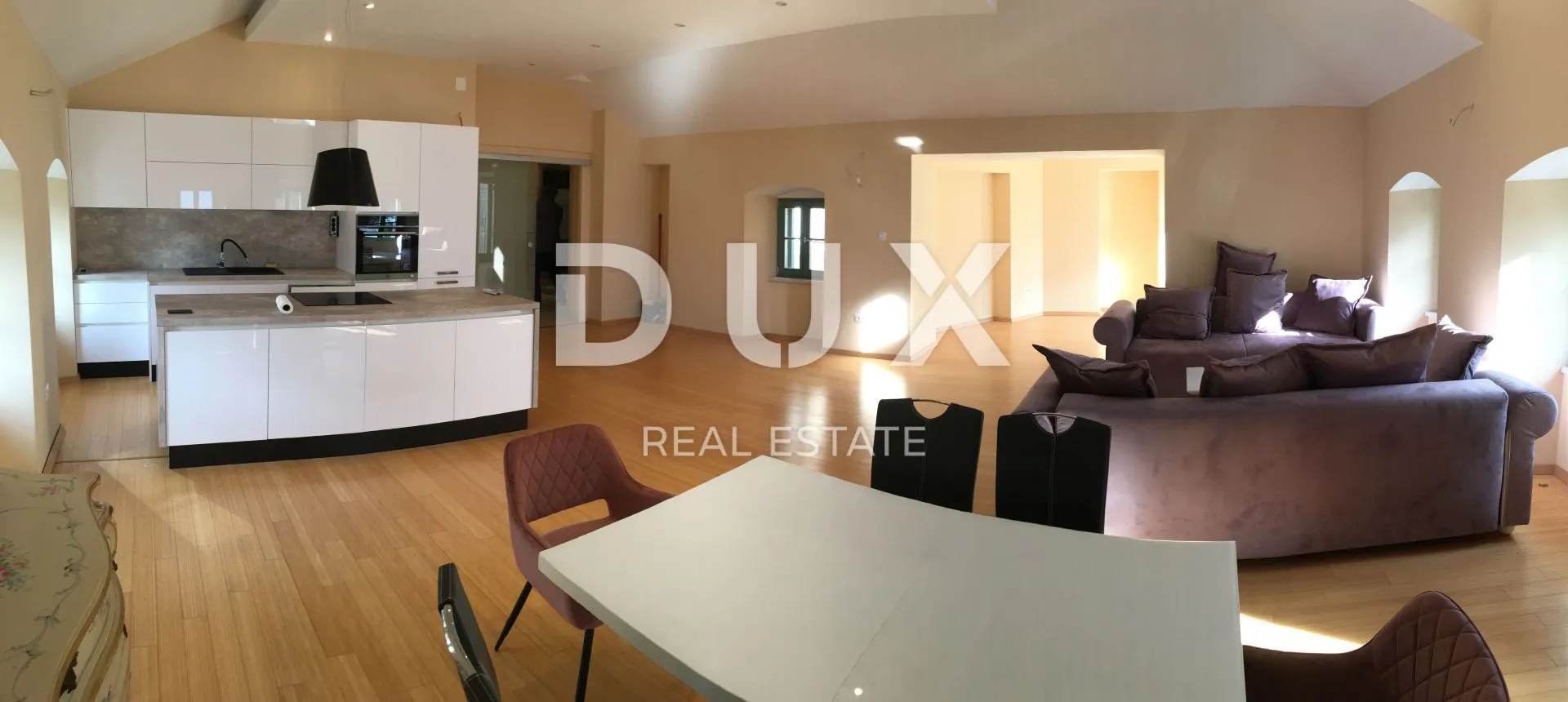 opatija, centar- stan, 180 m2, okućnica, parking!!! - slika 5