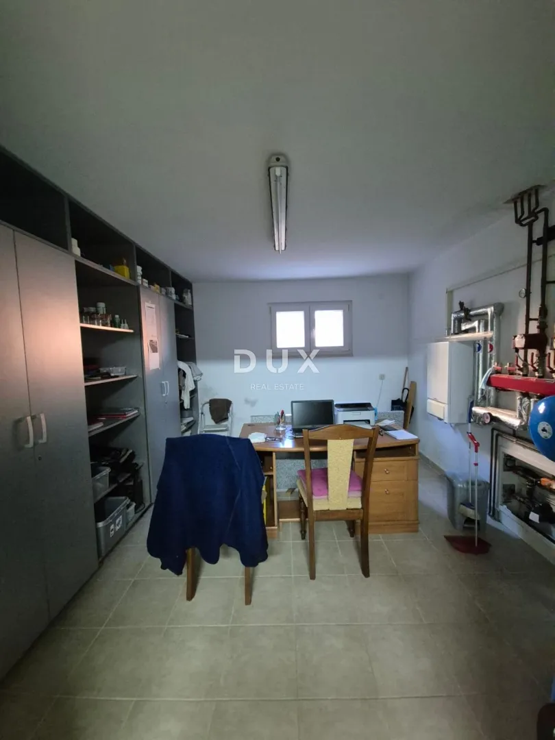 biograd, sveti filip i jakov - kvalitetna prostrana kuća - slika 12