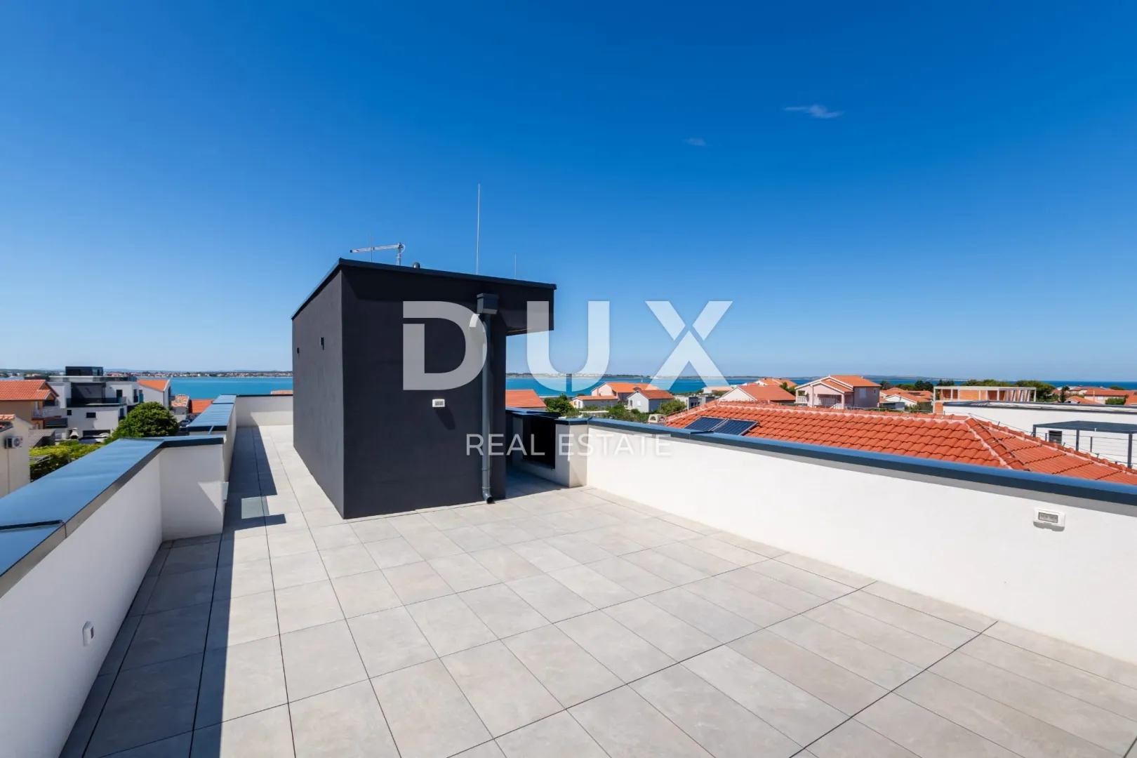 zadar, vrsi - luksuzna vila s pogledom na more - slika 32