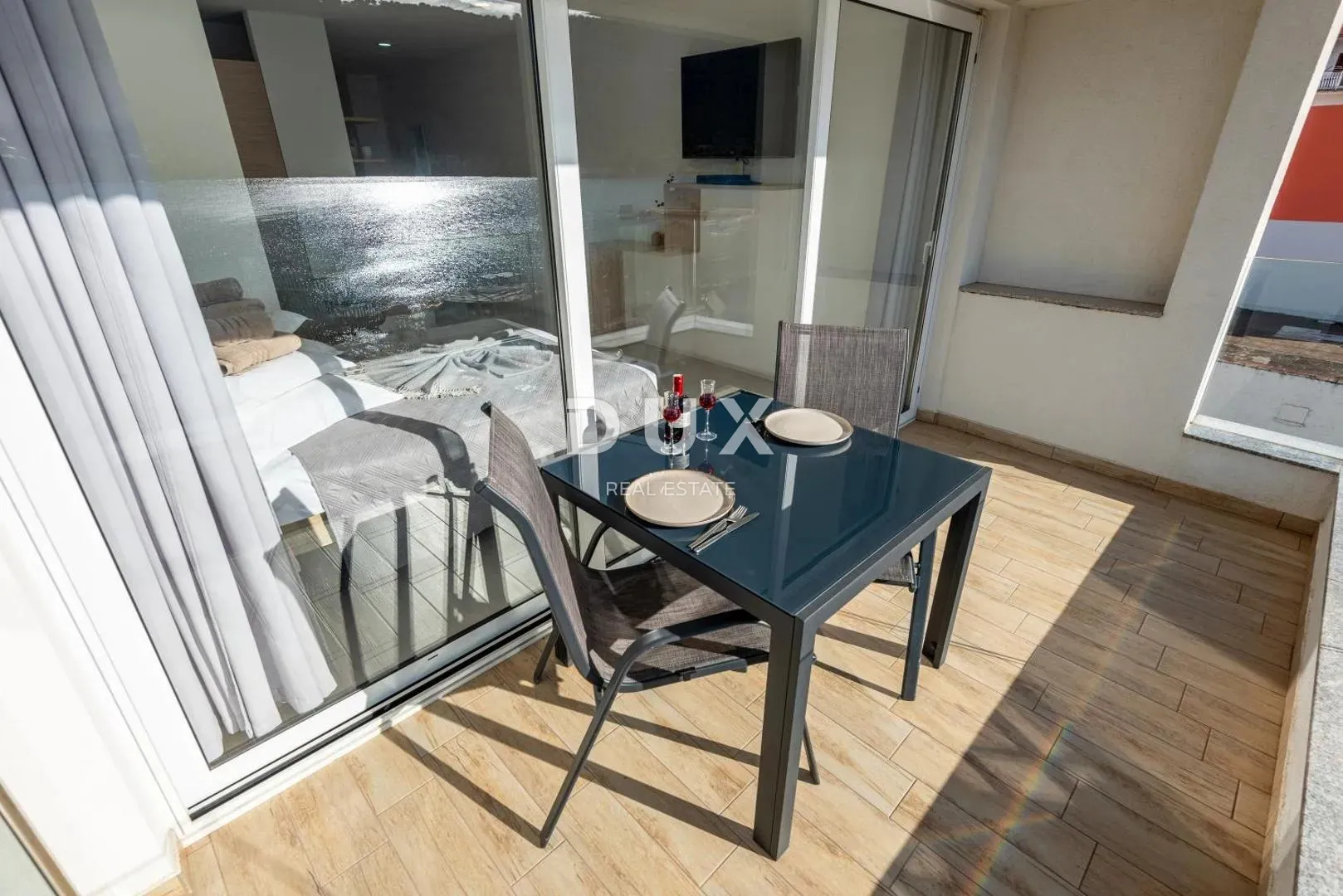 šibenik okolica, grebaštica – mini hotel prvi red do mora s bazenom i restoranom - slika 5