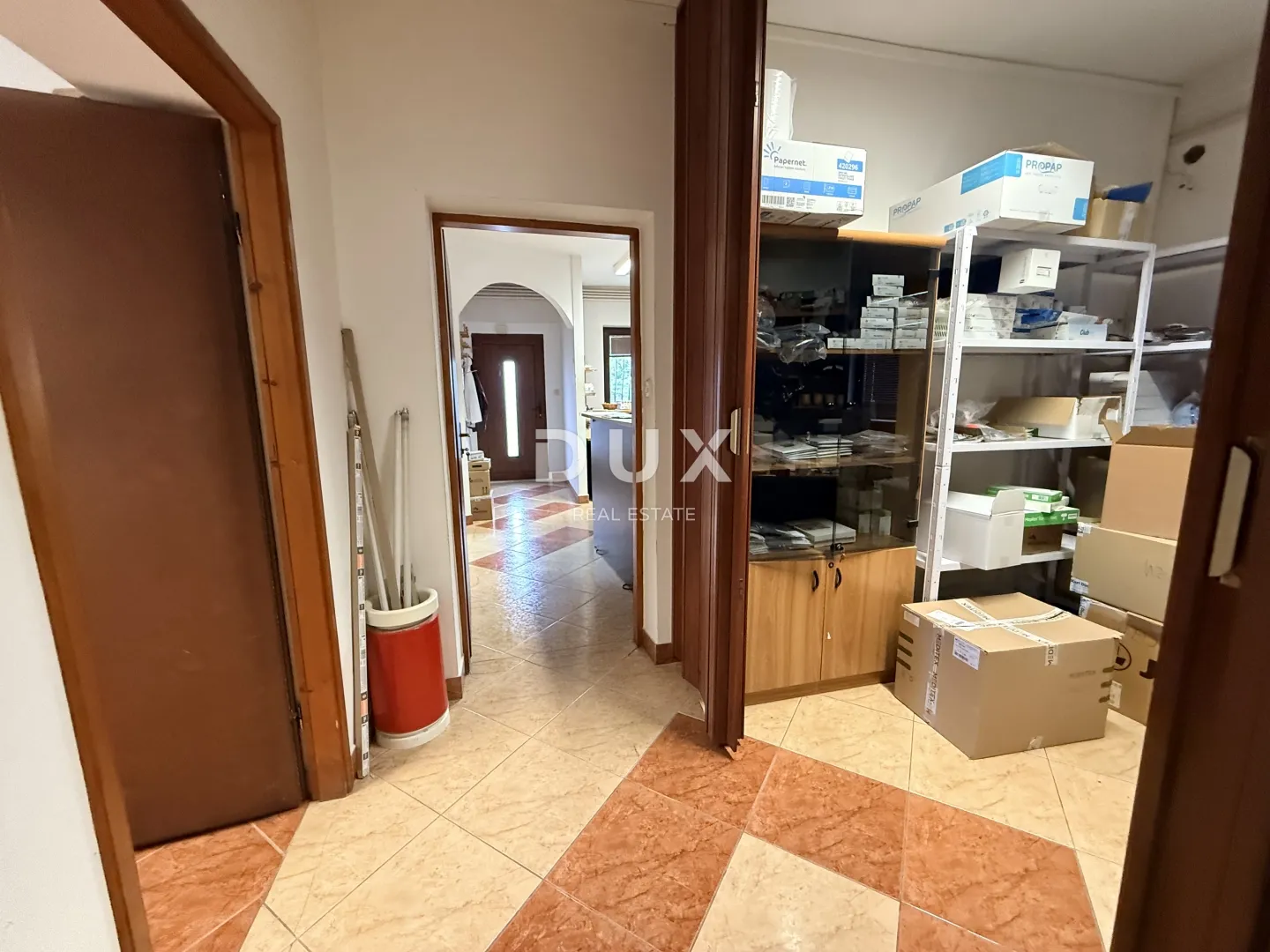 rijeka, zamet - stambeno poslovna kuća - slika 8
