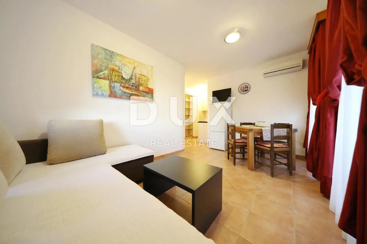 otok pag, pag - apartmanska kuća s restoranom u centru do mora - slika 27