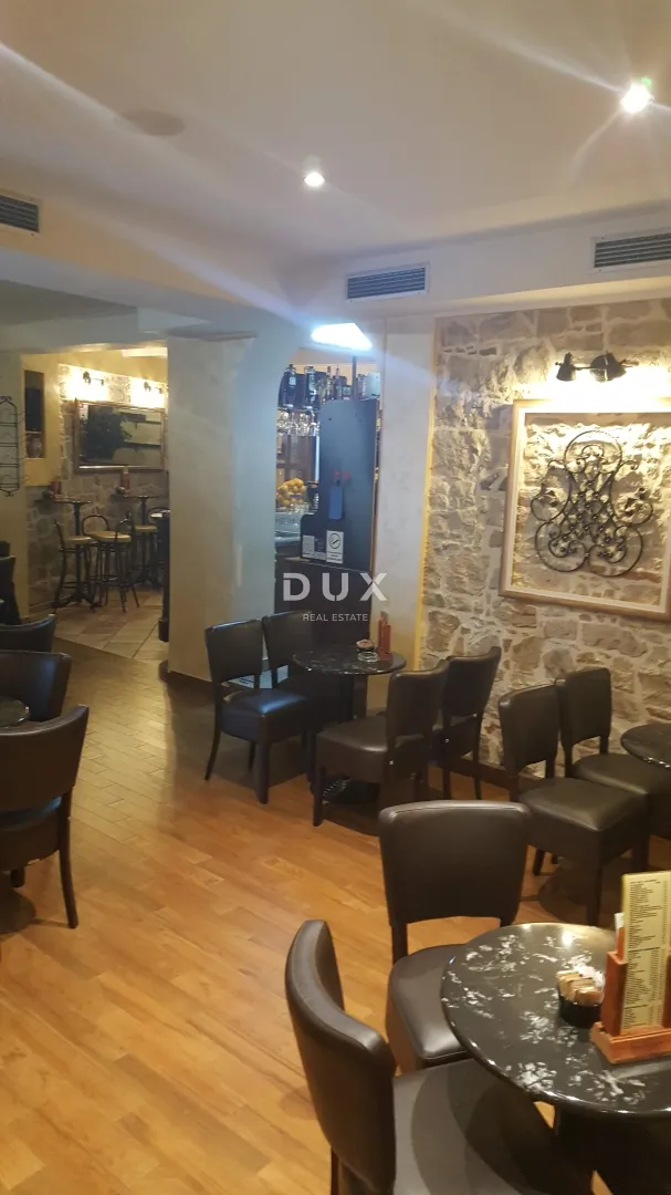 istra,rovinj - predivan uhodani caffe bar u srcu rovinja - slika 34