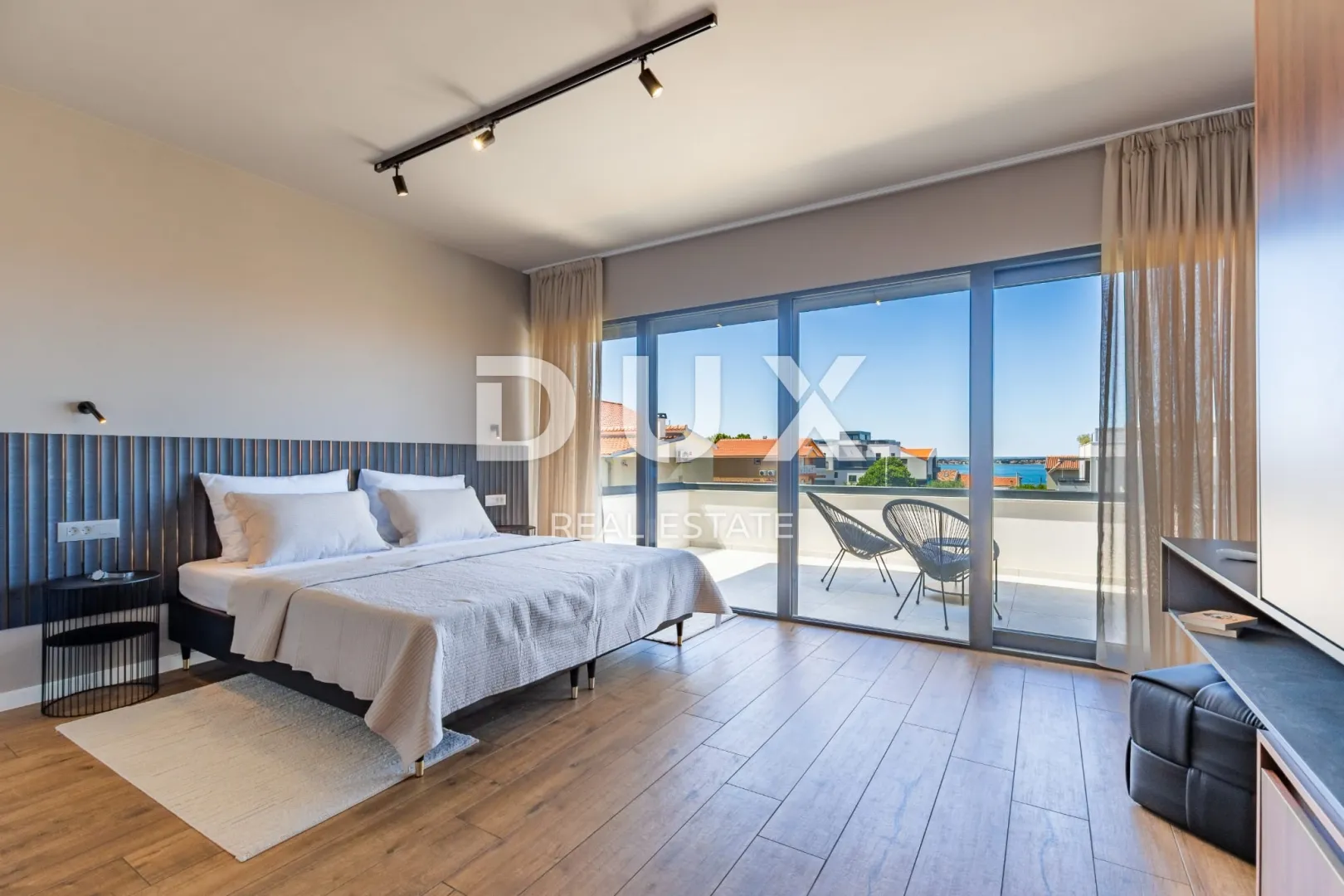 zadar, vrsi - luksuzna vila s pogledom na more - slika 25