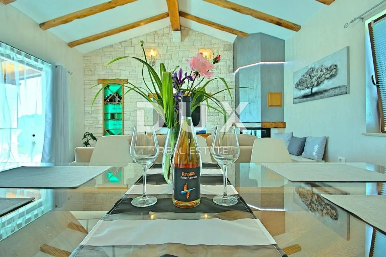 istra, novigrad - lijepa vila s bazenom! - slika 33