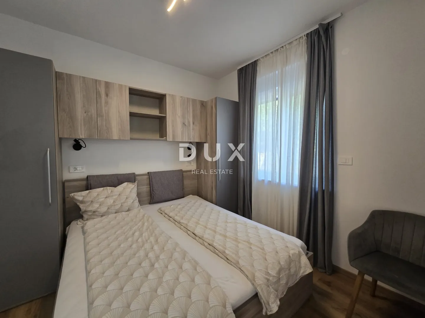 istra, pula - moderna villa nedaleko od centra! - slika 23