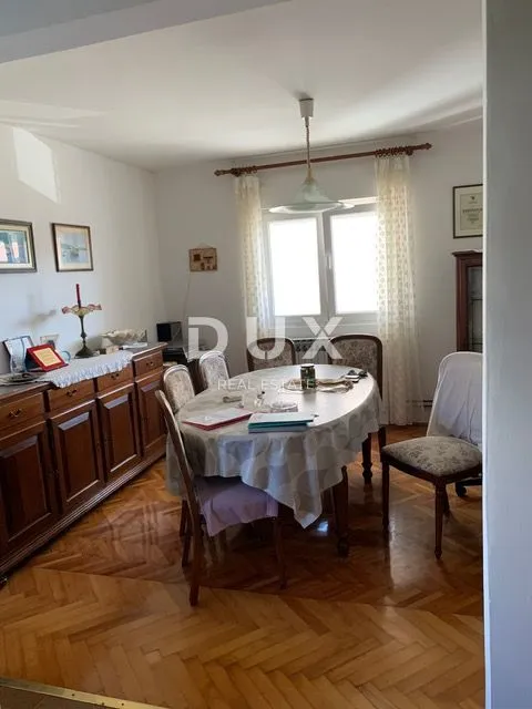 istra , rovinj obiteljska kuća sa pogledom na more - slika 17