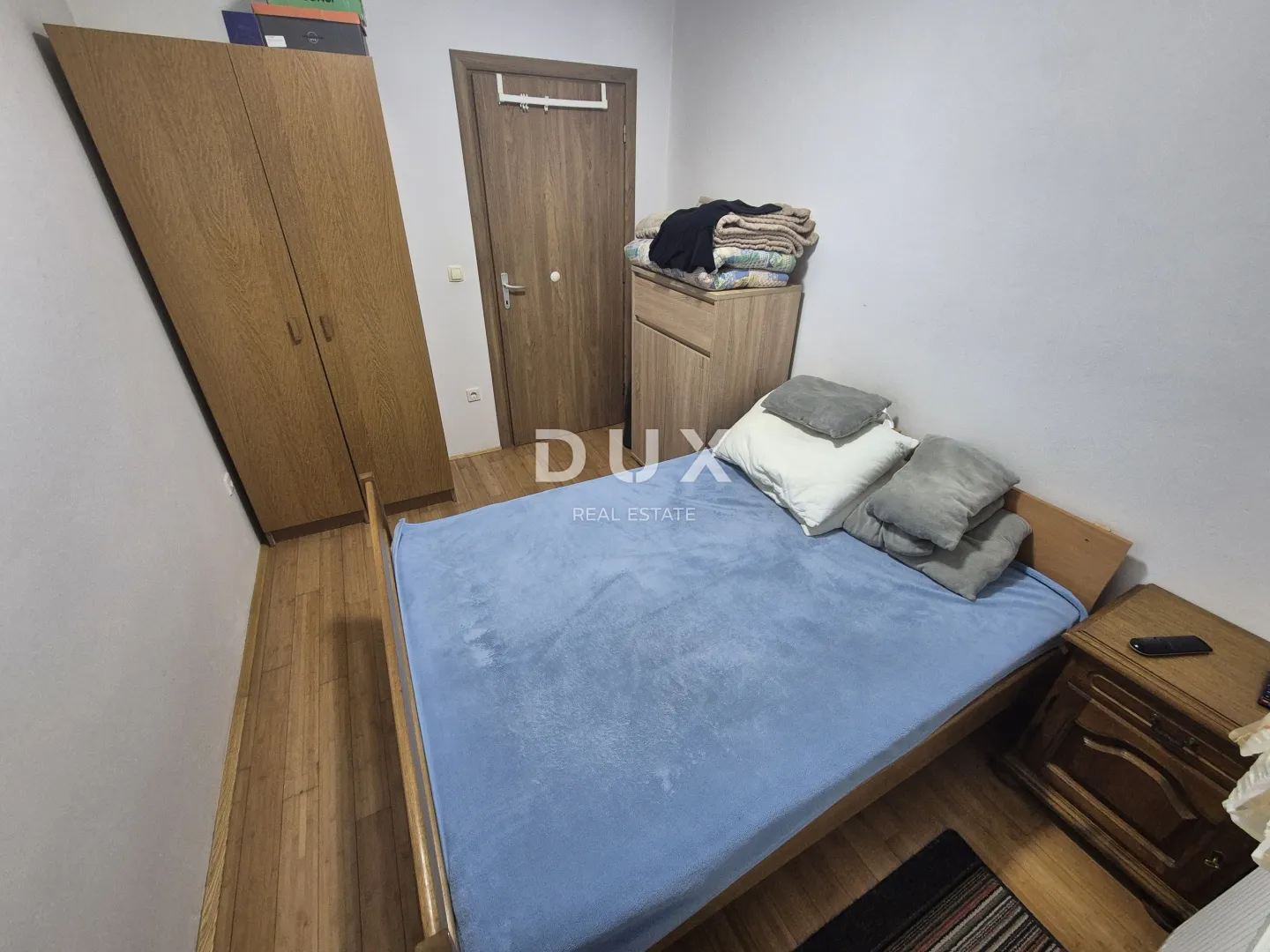 šibenik, pirovac – kuća s 3 stana i dvorištem, 300 m od mora - slika 15