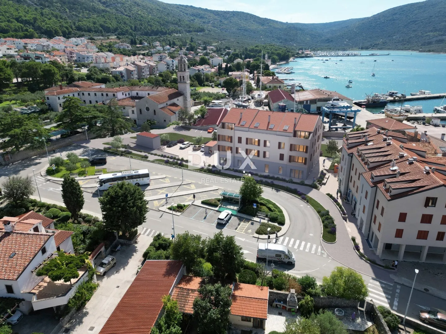 otok cres, grad cres - vrhunska novogradnja na top lokaciji strogi centar 50m od mora - slika 3