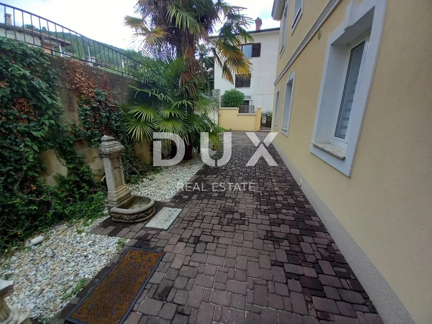 opatija, lovran - predivna vila s bazenom u centru blizu mora - slika 61